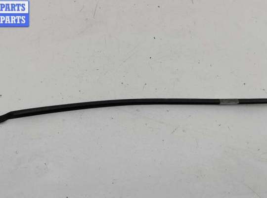 купить Молдинг лобового стекла на Volkswagen Passat B5+ (GP)