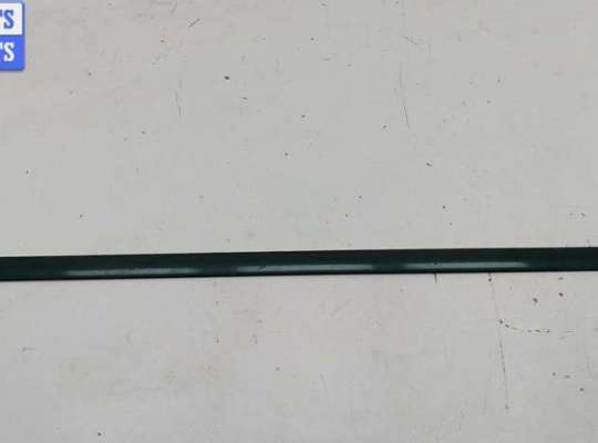 купить Молдинг двери передней правой на Audi A6 C5 (1997-2005)