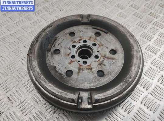 купить Маховик на Volkswagen Passat B7