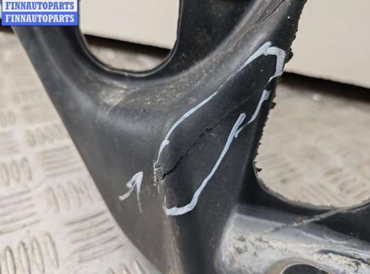 купить Рамка передняя (панель кузовная, телевизор) на Volkswagen Passat B5