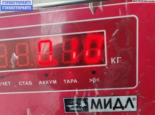 купить Накладка двери передней правой на Audi A6 C5 (1997-2005)