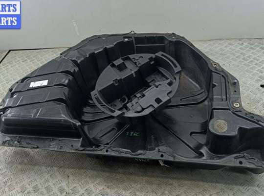 купить Ниша запасного колеса на Renault Scenic II (2003-2009)