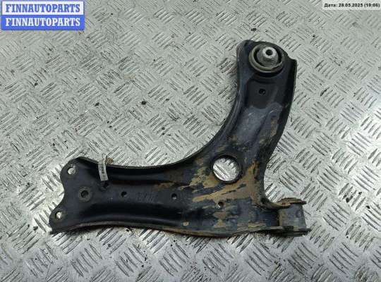 Рычаг подвески передний левый SK437294 на Skoda Fabia mk2 (5J)