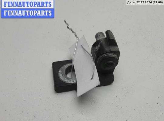 Петля двери передней правой VG2204977 на Volkswagen Touran