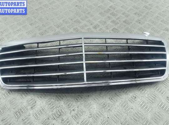купить Решетка радиатора на Mercedes E-Class W210 (1995-2002)