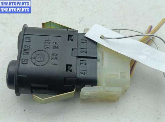 купить Кнопка противотуманных фар на BMW 3 E36 (1991-2000)