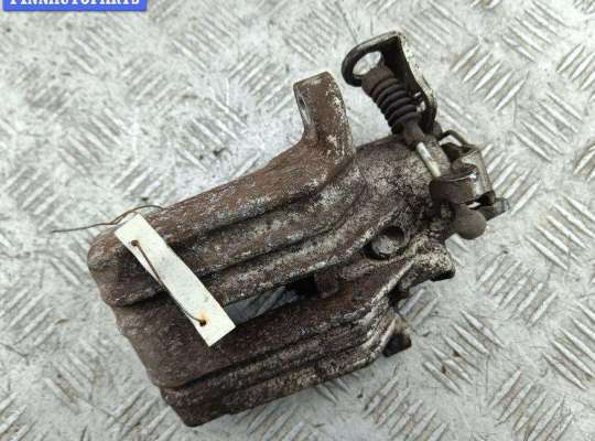 купить Суппорт задний правый на Volkswagen Golf-4