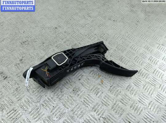 купить Педаль газа на Mercedes W251 (R)