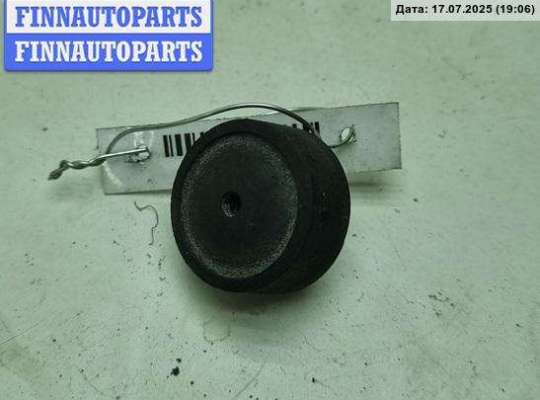 купить Кронштейн крепления на Volkswagen Passat B5