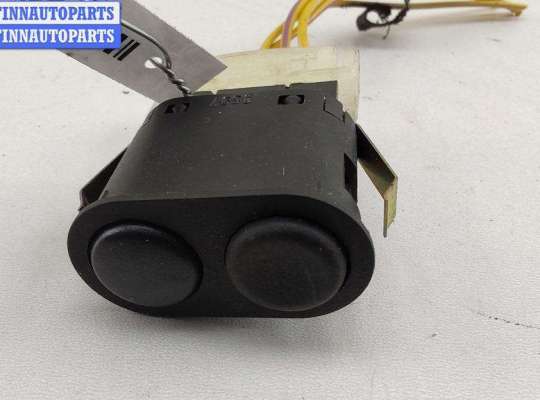 купить Кнопка противотуманных фар на BMW 3 E36 (1991-2000)