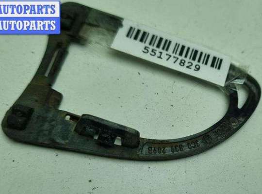 купить Накладка на ручку двери на Volkswagen Passat B6