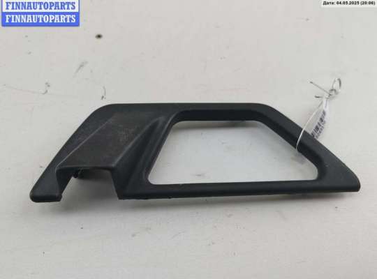 купить Накладка на ручку двери на Mercedes W124