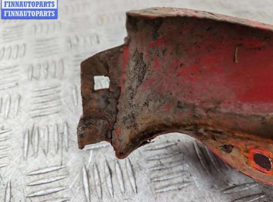 купить Крыло переднее правое на Volkswagen Golf-3