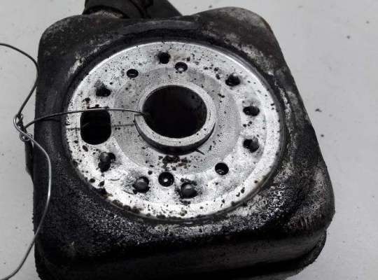 купить Радиатор масляный на Volkswagen Golf-5