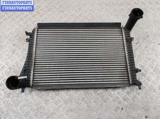 Радиатор интеркулера VG2521140 на Volkswagen Passat B6