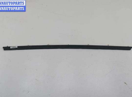 купить Молдинг двери передней правой на Mercedes C-Class W202 (1993-2000)