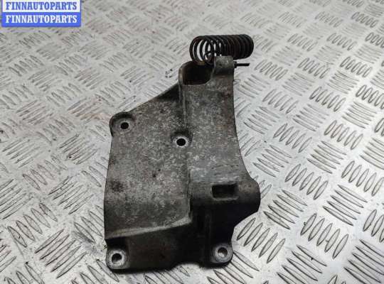 купить Кронштейн генератора на Volkswagen Passat B3