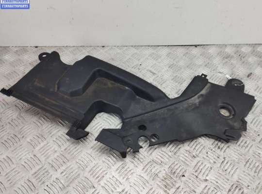 Накладка замка капота TT867705 на Toyota Avensis (2003-2008)