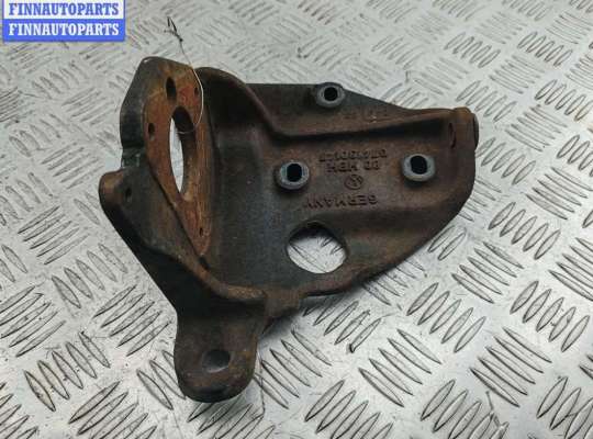 купить Кронштейн ТНВД на Volkswagen Transporter T4