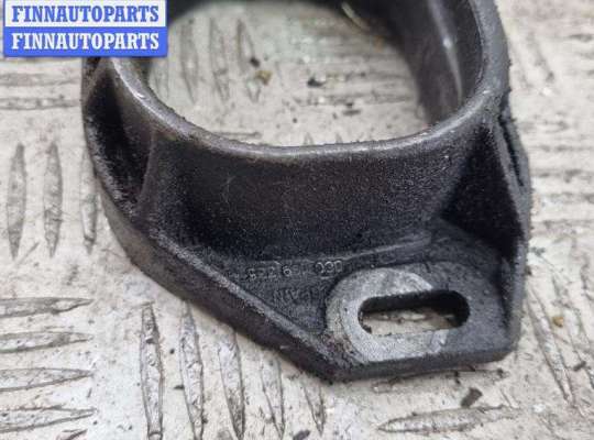 купить Кронштейн двигателя опорный на Volkswagen Passat B5