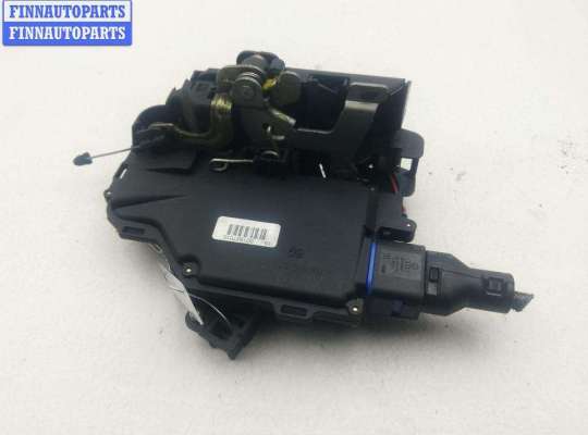 Замок боковой двери на Volkswagen Touran I (1T)