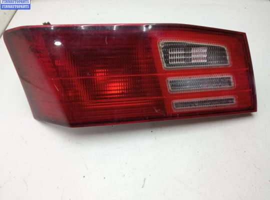 купить Фонарь крышки багажника левый на Mitsubishi Galant (1996-2003)