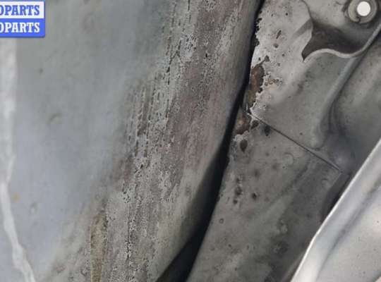 купить Дверь боковая задняя левая на Volkswagen Passat B5