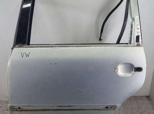купить Дверь боковая задняя левая на Volkswagen Passat B5