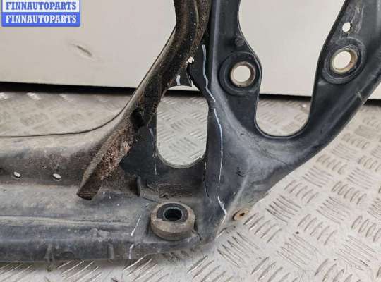 купить Рамка передняя (панель кузовная, телевизор) на Volkswagen Passat B5