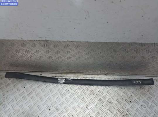 купить Молдинг двери передней правой на Opel Vectra B (1995-2002)