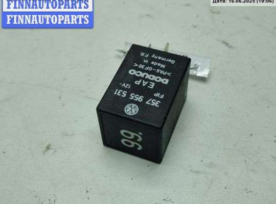 Реле стеклоочистителя (дворников) VG2370211 на Volkswagen Passat B3