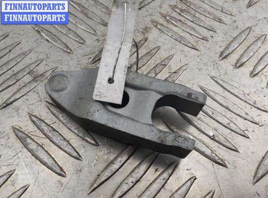 купить Скоба (кронштейн) крепления форсунки на Opel Insignia A (2008-2017)