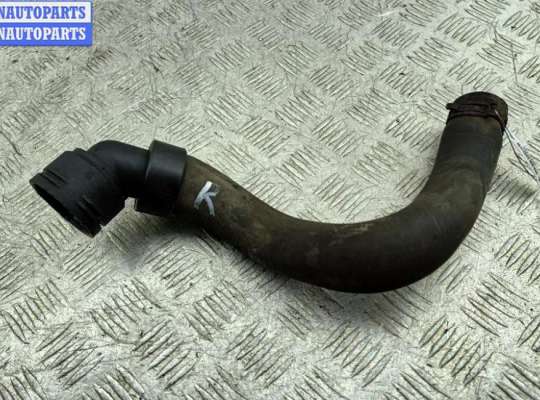 Патрубок радиатора OP2400576 на Opel Astra J (2009-2015)