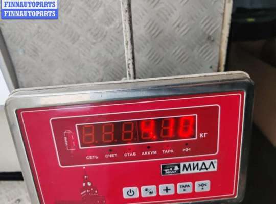 купить Рамка передняя (панель кузовная, телевизор) на Volkswagen Golf-4