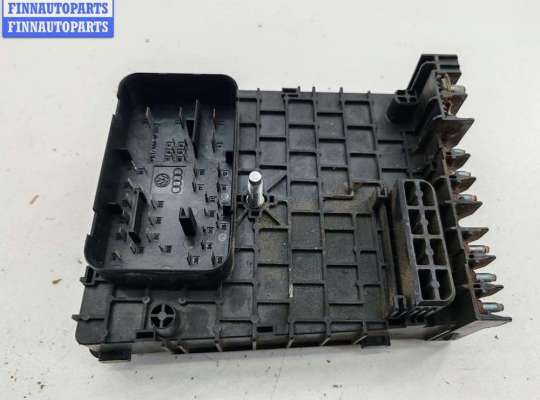 купить Блок предохранителей на Volkswagen Passat B6