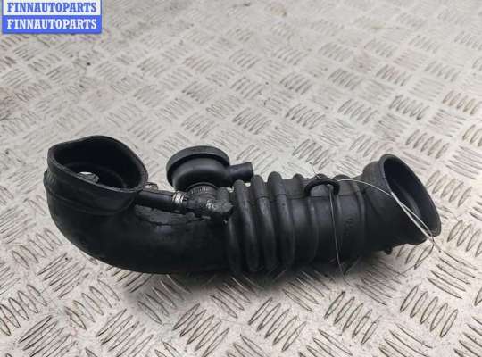 купить Патрубок турбины на Volkswagen Passat B5