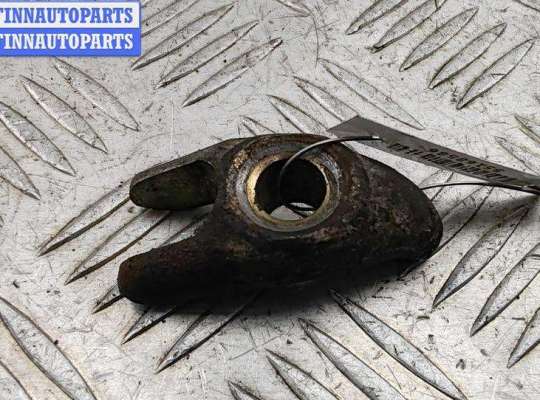 купить Скоба (кронштейн) крепления форсунки на Renault Master (1998-2010)