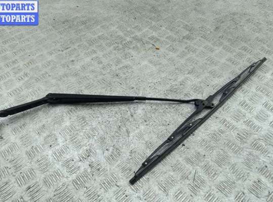 Поводок дворника на Ford Focus I