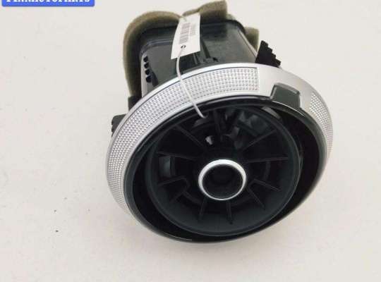 Дефлектор обдува салона AU1754037 на Audi A3 8V (2012-2020)