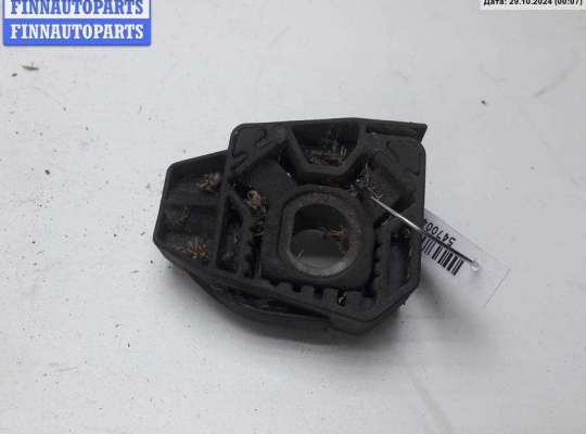 купить Кронштейн радиатора на Volkswagen Golf-4