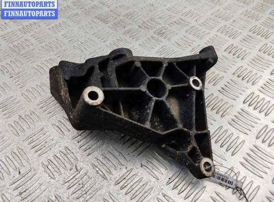 Кронштейн прочее на Opel Zafira A