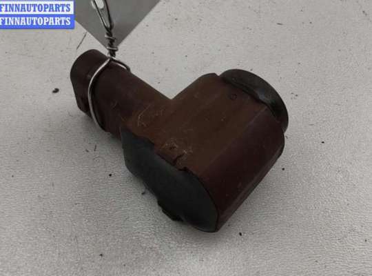 Датчик парковки (парктроник) передний VG2461590 на Volkswagen Passat B6