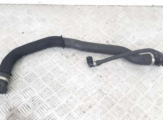 Патрубок радиатора BM3258372 на BMW 3 E90/E91/E92/E93 (2005-2013)