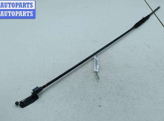 Трос капота на Volkswagen Passat B6 (3C)