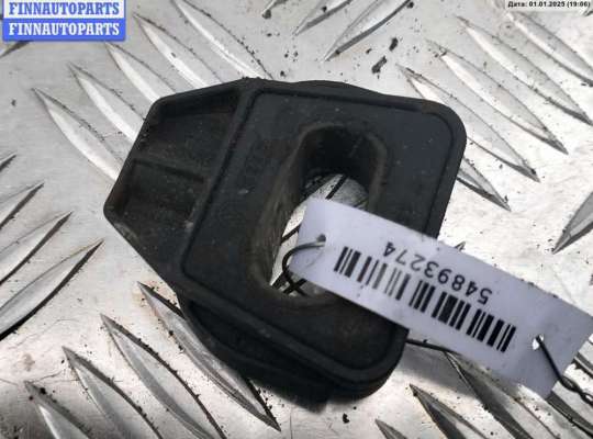 купить Кронштейн радиатора на Volkswagen Golf-4