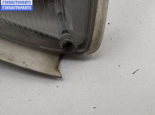 купить Фара противотуманная левая на Chrysler Voyager (1996-2000)