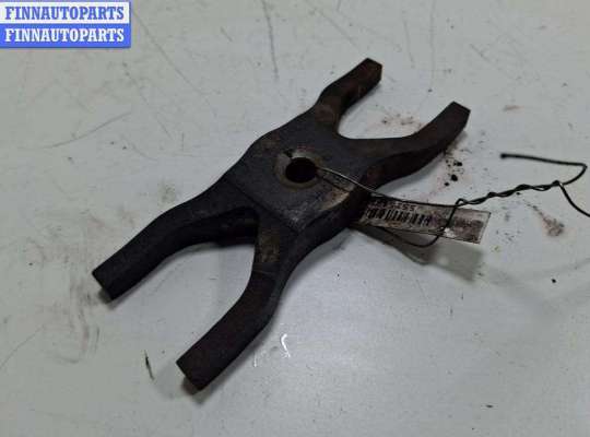 купить Скоба (кронштейн) крепления форсунки на Ford Transit (2006-2014)