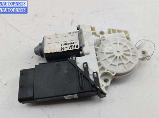 купить Моторчик стеклоподъемника передний левый на Volkswagen Golf-4