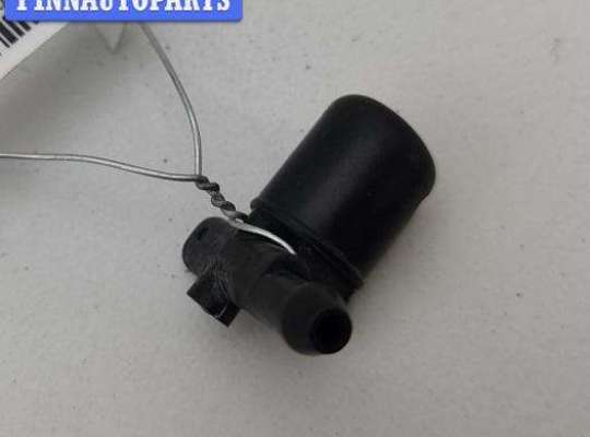 Форсунка омывателя OP2418945 на Opel Vectra C (2002-2008)