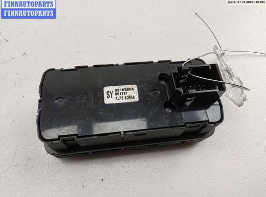 Блок управления стеклоподъёмниками на Opel Signum